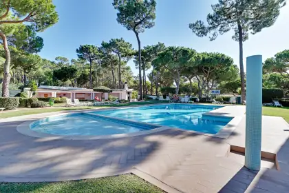 Villa T3 com piscina em Vilamoura · 94 m² — foto 1