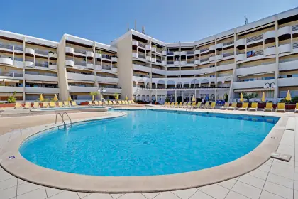 Apartamento T2 com piscina em Armação de Pêra · 78 m² — foto 2