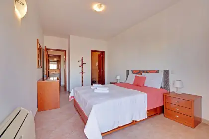 Apartamento T2 com piscina privada em Praia da Rocha · 85 m² — foto 1