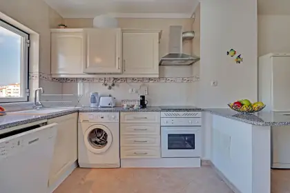 Apartamento T2 com piscina privada em Praia da Rocha · 85 m² — foto 5