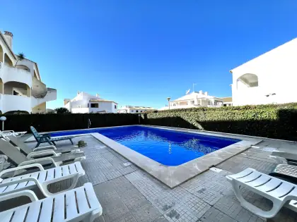 Apartamento T2 com piscina em Quarteira · 77 m² — foto 1
