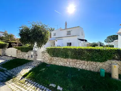 Villa T4 com piscina privada em Vilamoura · 165 m² — foto 2