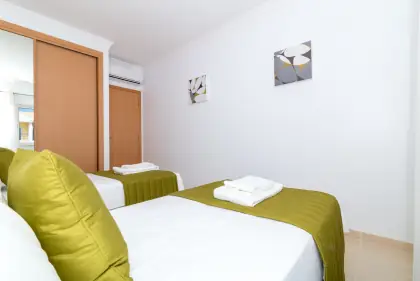 Apartamento T2 com piscina em Armação de Pêra · 100 m² — foto 1