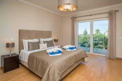 Moradia geminada T3 com piscina em Alvor · 200 m² — foto 5