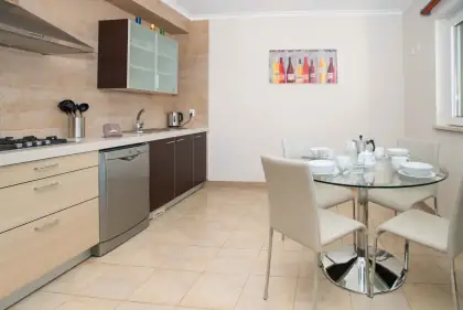 Moradia geminada T3 com piscina em Alvor · 200 m² — foto 6