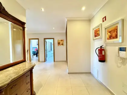 Apartamento T2 com piscina em Praia da Rocha · 104 m² — foto 4