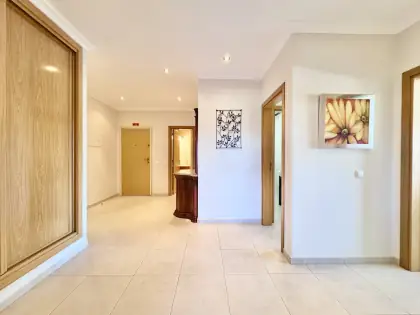 Apartamento T2 com piscina em Praia da Rocha · 104 m² — foto 5